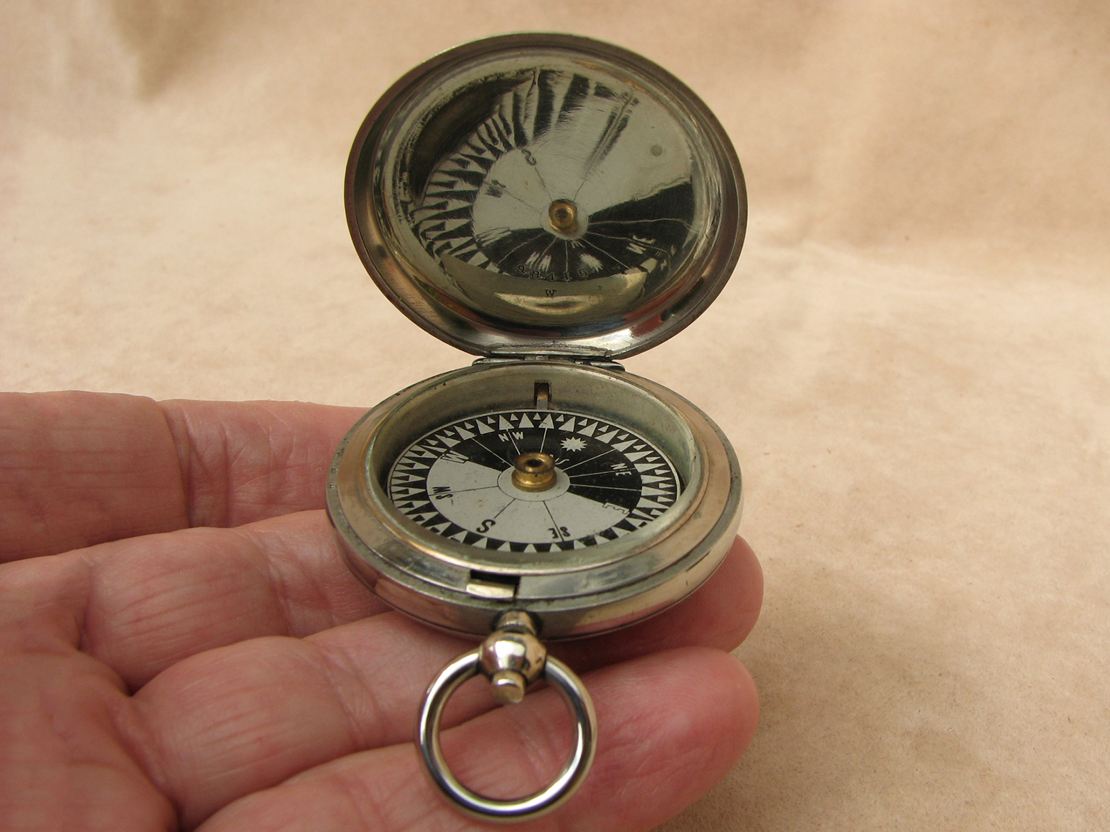 WW1 Dennison MK V pocket compass with Singers Patent style dial dated 1916